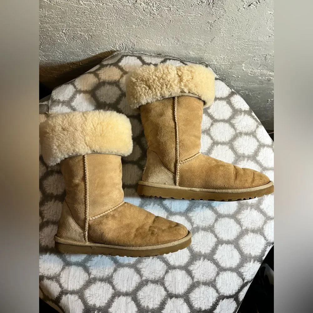 UGG Australia Tan Shearling Boots